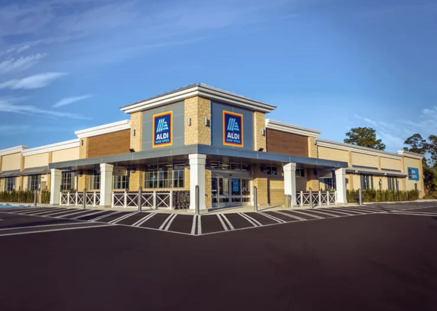 Aldi retail store construction